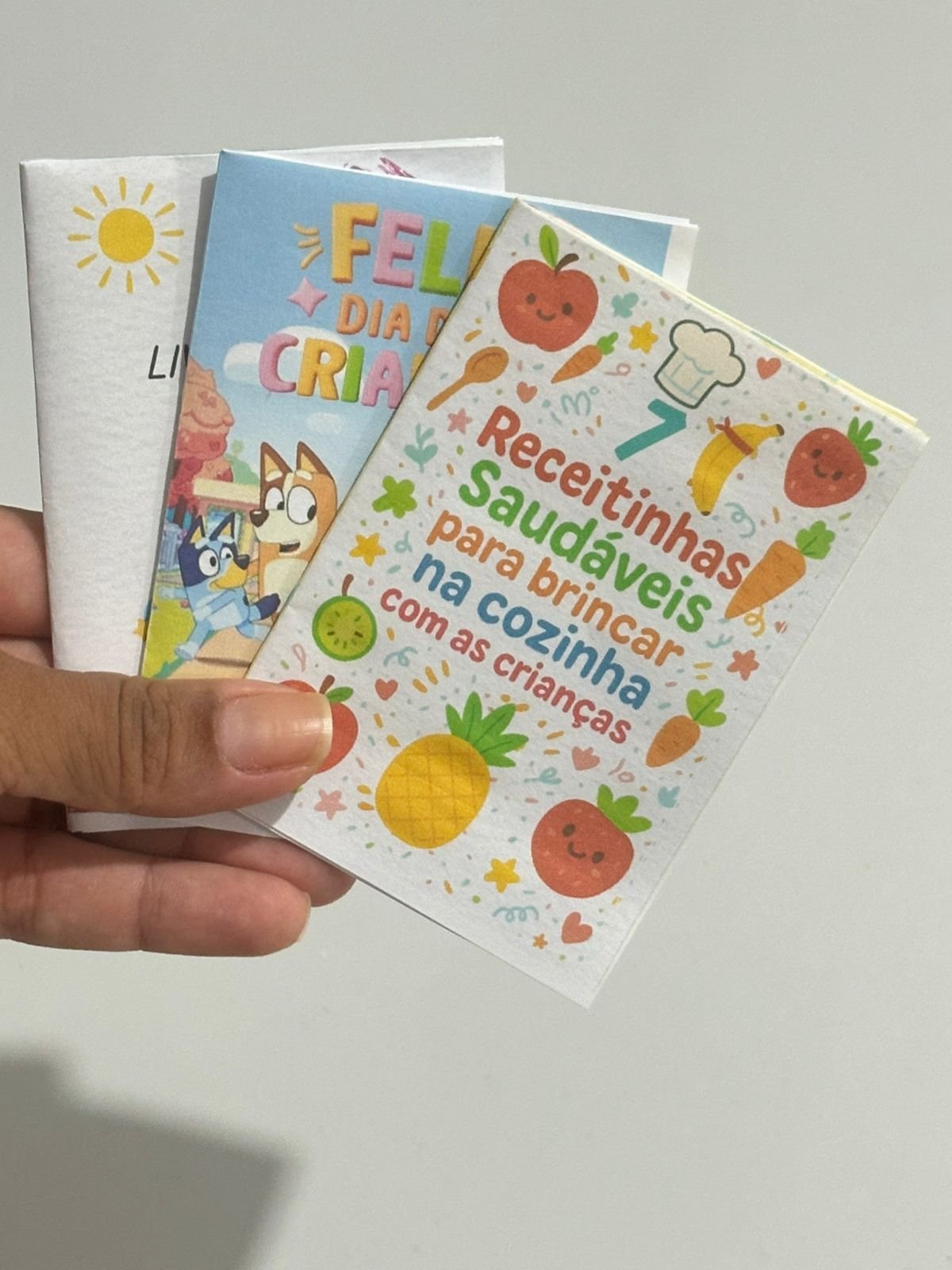 Livrinhos de colorir